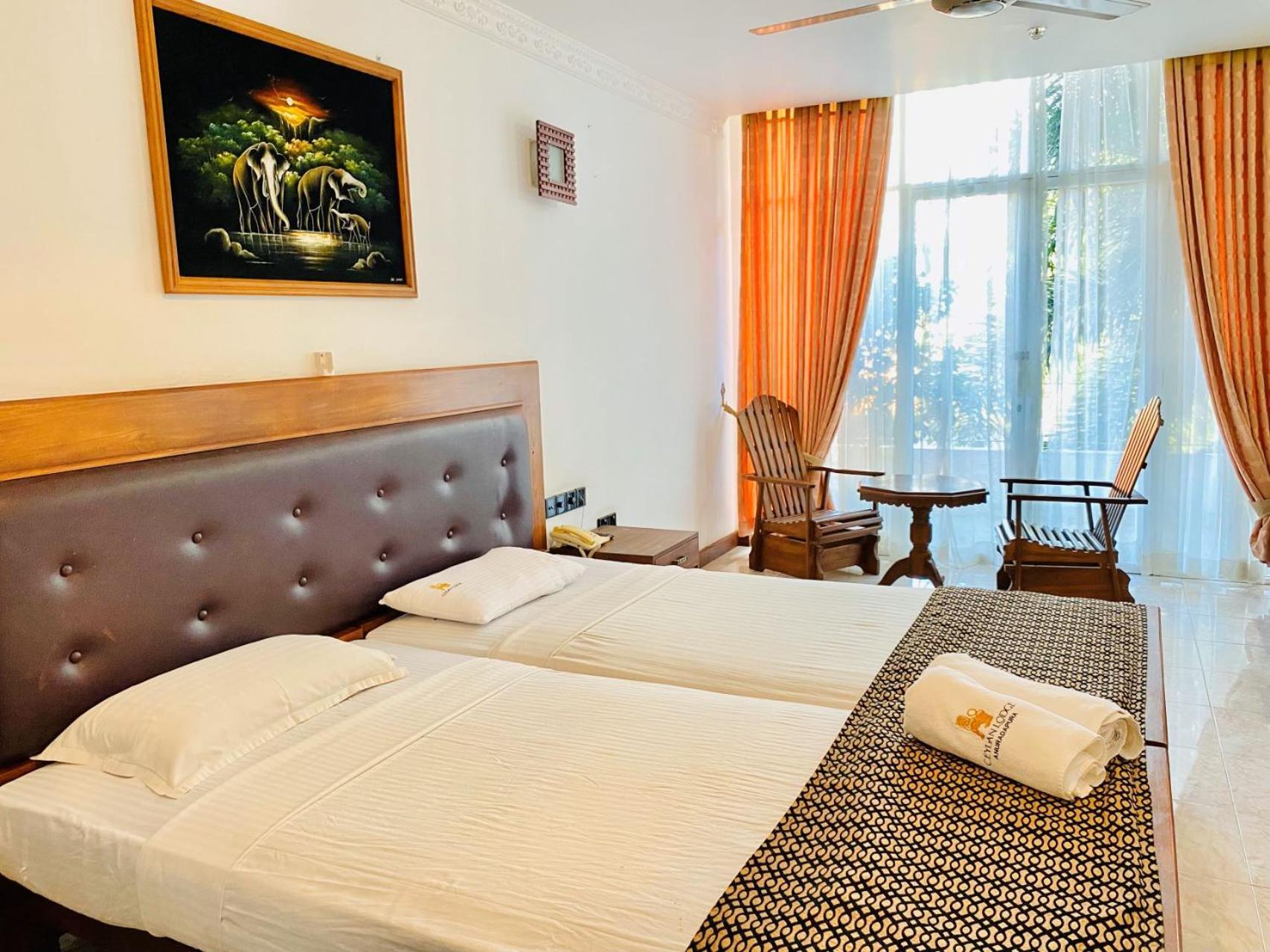 Ceylan Lodge Anurâdhapura Extérieur photo