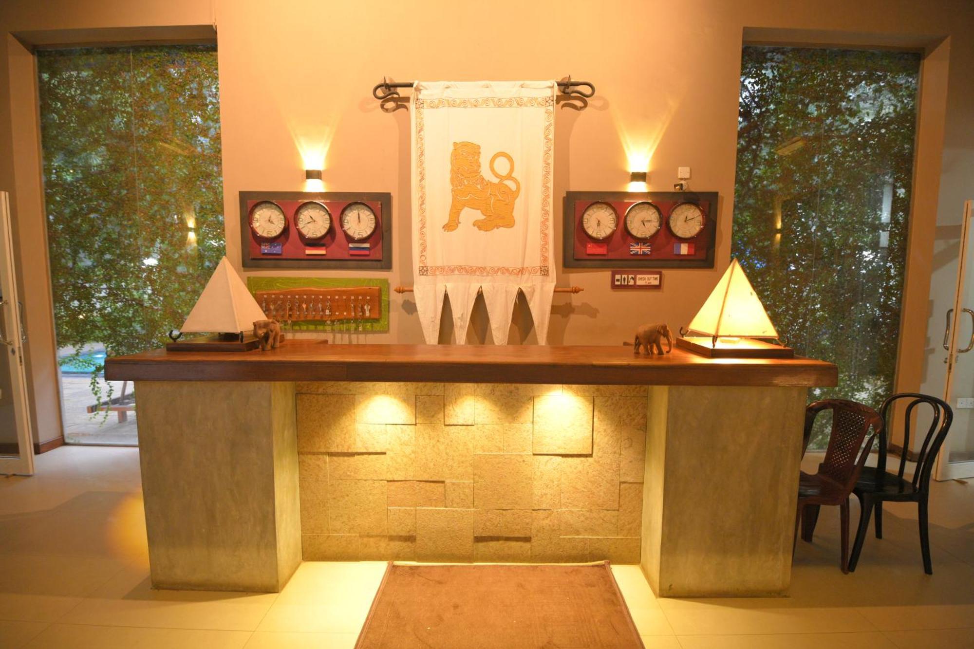 Ceylan Lodge Anurâdhapura Extérieur photo